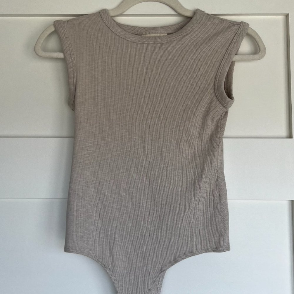 Target Universal Thread Goods Co. Cream/Taupe Bodysuit Size XS